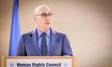 美联储主席：降息可被视为风险管理，不希望劳动力市场继续走软