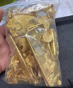 捡到黄金可以去卖掉吗