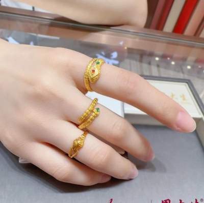 蛇型戒指和蝶型戒指分别代表什么含义？