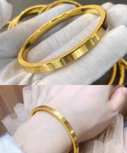 金手镯手腕空隙多大好看？