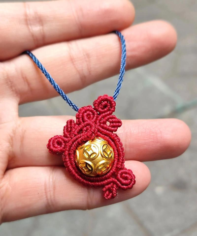吊坠配金珠打结法？