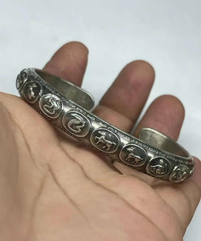 12生肖银镯子有什么寓意？