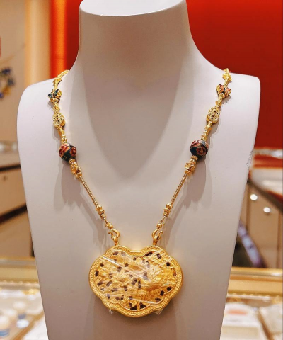 凤穿牡丹吊坠的寓意？