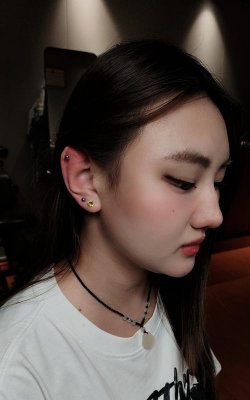 为什么耳钉会垂下去？