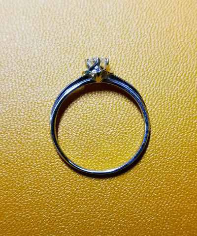 六桂福钻戒每年都可以换新款