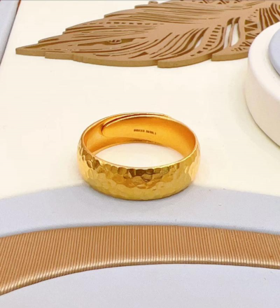 百泰黄金首饰和赛菲尔哪个好？