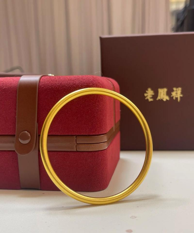 买古法金手镯老庙还是老凤祥好？