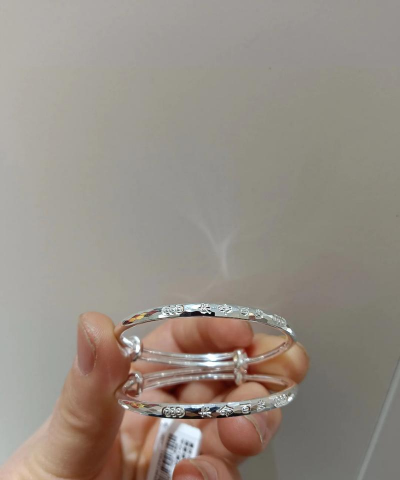 中国黄金宝宝银手镯有什么标记？