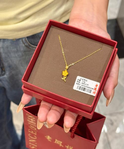 老凤祥买黄金不按克算亏吗？