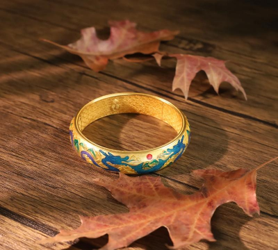 珐琅彩古法金手镯的寓意？