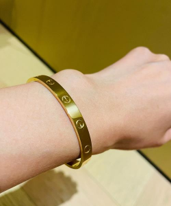 卡加手镯是什么材质的？