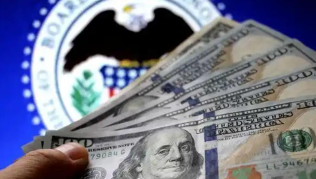 美联储放鸽停火施压