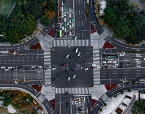 黄金高位十字路口