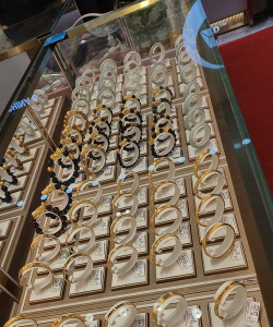 11月4日多边金都珠宝黄金1245元/克