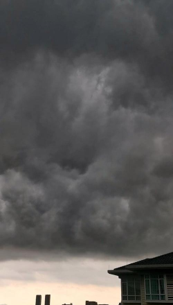 美委地缘“黑云”压顶