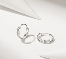 2025年12月27日潮宏基铂金最新价格多少钱一克