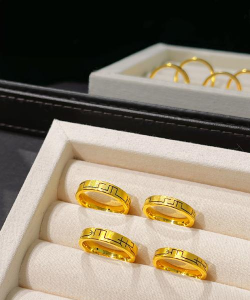 2026年04月19日六福黄金铂金多少一克