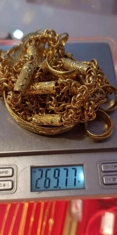 高安黄金回收实体店：2025年8月23日今日价格764元/克+无折旧费