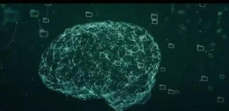 深入实施“人工智能+”行动 助力传统产业改造升级