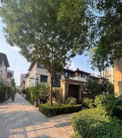 美国8月建筑许可季调后折年率初值131.2万户 预估为137万户