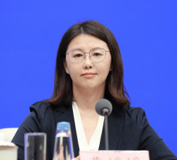 中国人民银行副行长邹澜出席“2025年布达佩斯人民币倡议”论坛