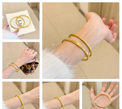 三十几岁了戴金手镯好还是银手镯好？