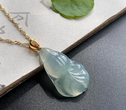 翡翠挂件上有鱼如意和铜钱的寓意?