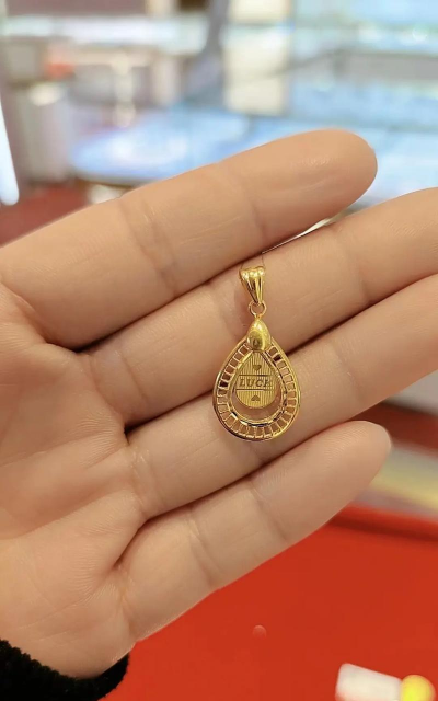 5G黄金水滴吊坠的寓意?