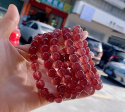 草莓晶和红玛瑙哪个好？