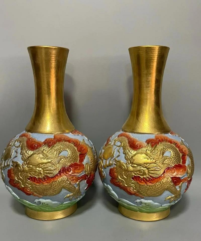 珐琅彩和描金区别？