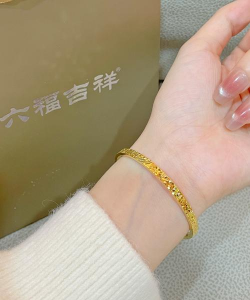 上海六福12月9日消息：黄金1326元/克