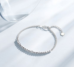 2025年12月10日潮宏基铂金最新价格多少钱一克