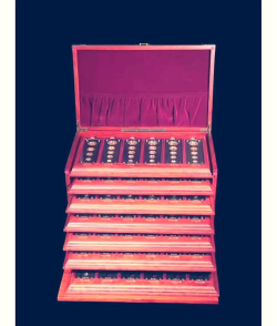 熊猫金套币最新市场价格（2025年12月11日更新）