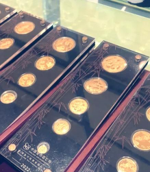 30克熊猫金币最新市场价格（2025年12月16日更新）